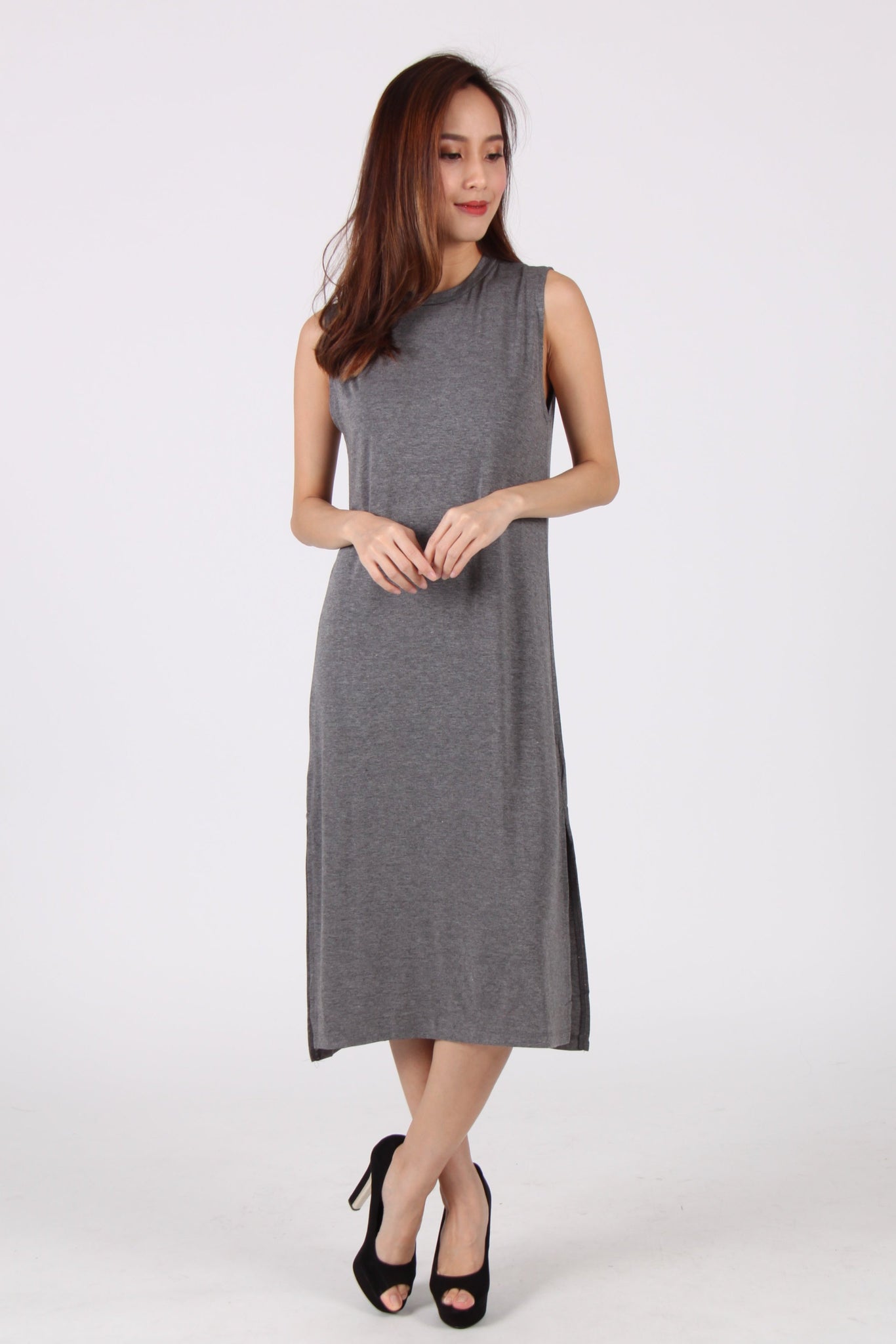 Basic Sleeveless Side Slit Midi Dress in Dark Grey