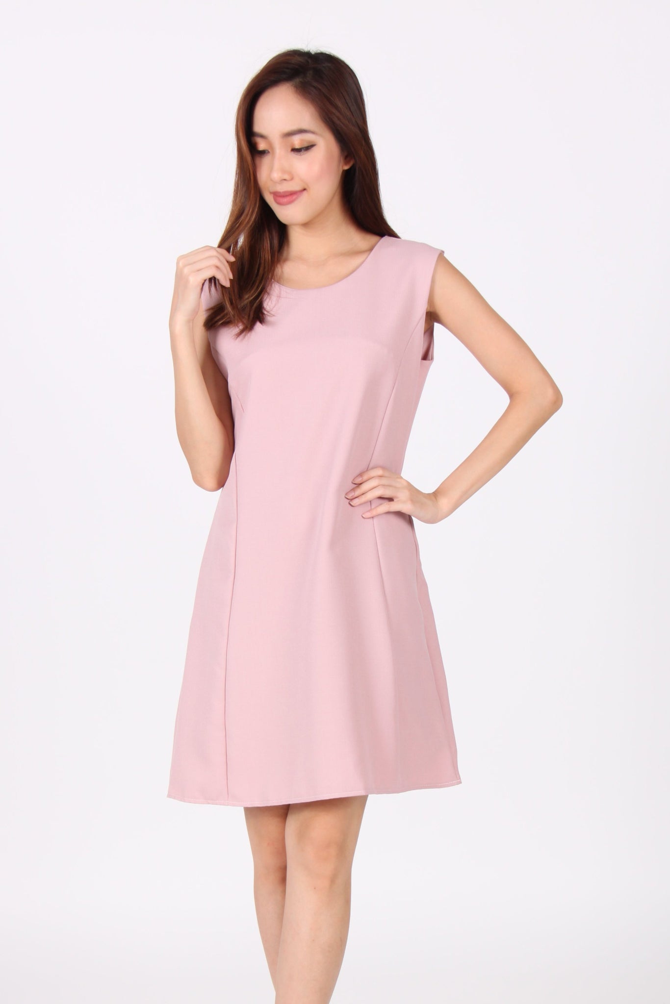 Sleeveless Shift Dress in Pink