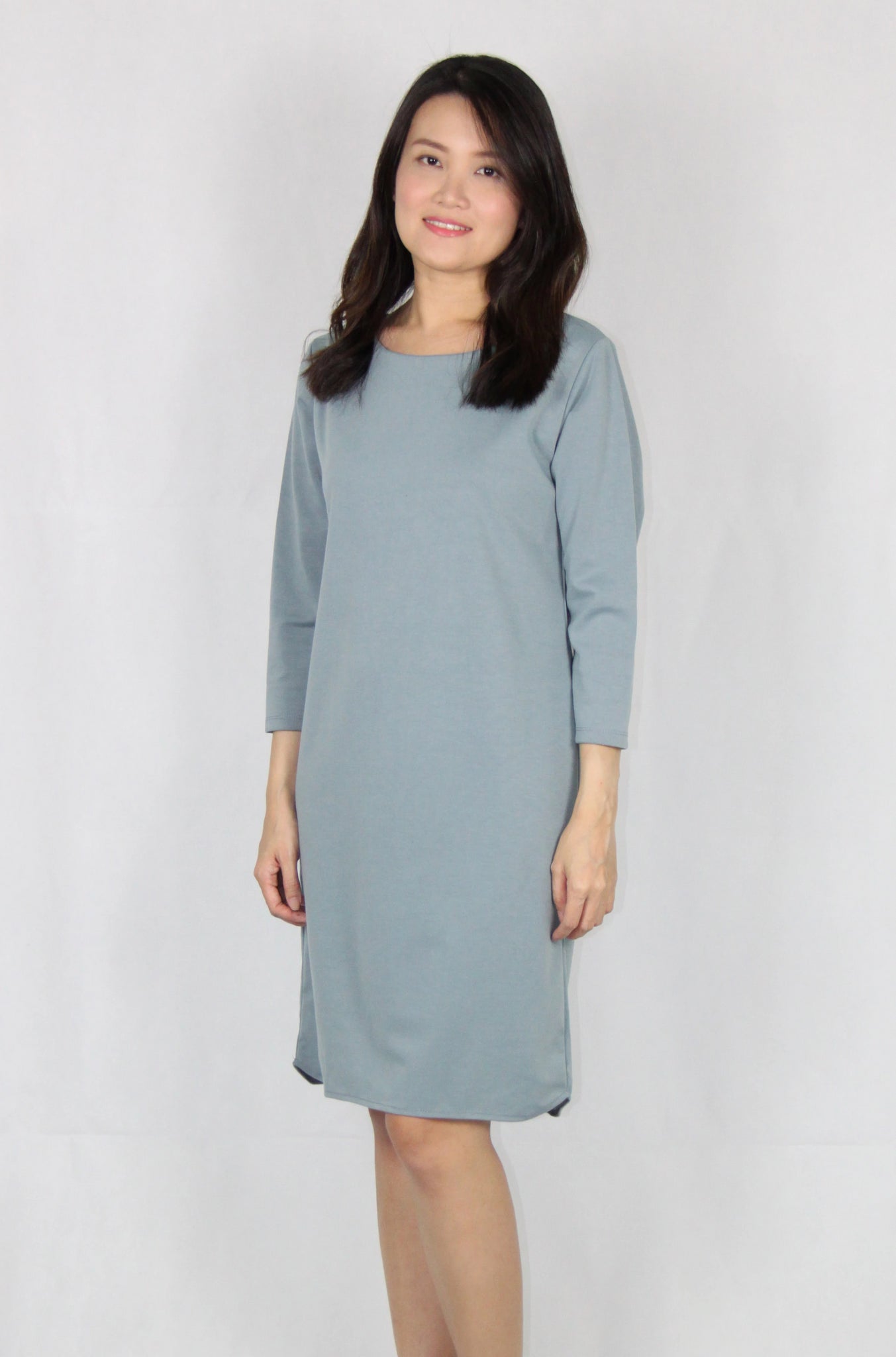 Basic Quarter Sleeve Loose Fit Dress in Blue